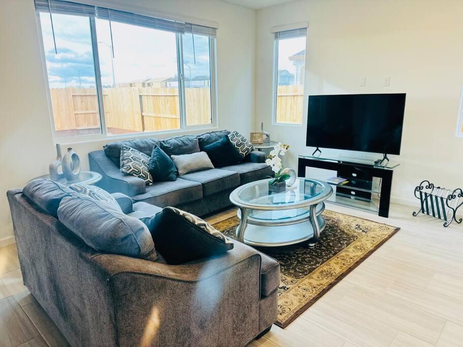 The Modern Retreat Sacramento