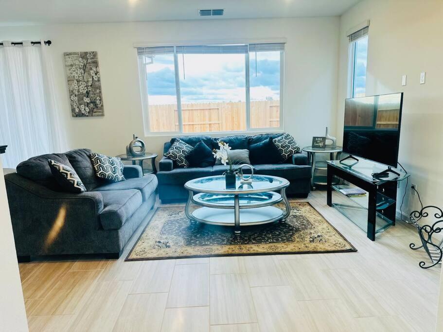 The Modern Retreat * Sacramento